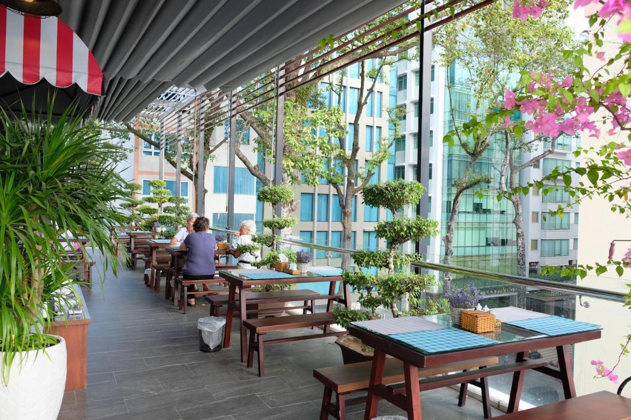 The Umi Hotel Хошимин Экстерьер фото