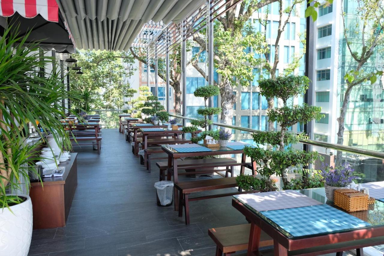 The Umi Hotel Хошимин Экстерьер фото